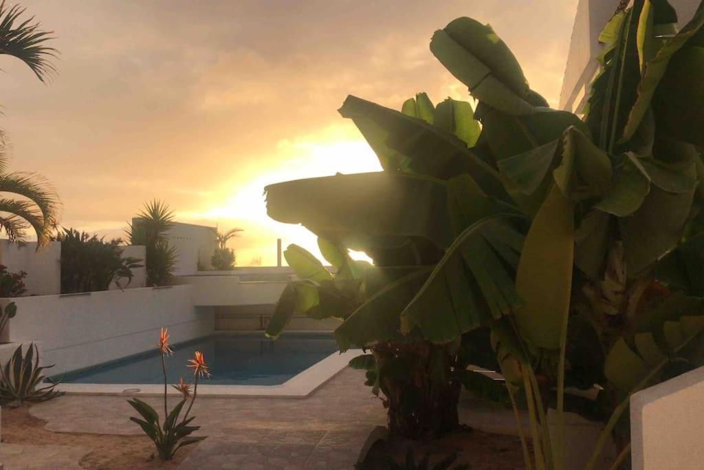 Gezellige Villa Met Prachtig Zicht En Zwembad Arona  Dış mekan fotoğraf