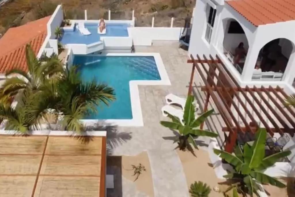 Gezellige Villa Met Prachtig Zicht En Zwembad Arona  Dış mekan fotoğraf