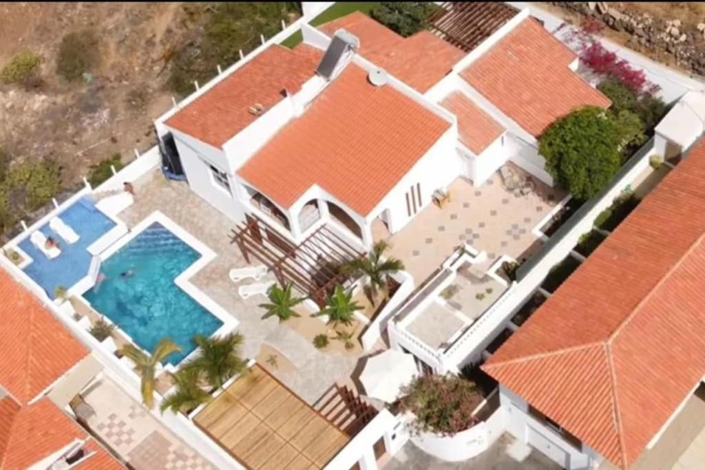 Gezellige Villa Met Prachtig Zicht En Zwembad Arona  Dış mekan fotoğraf