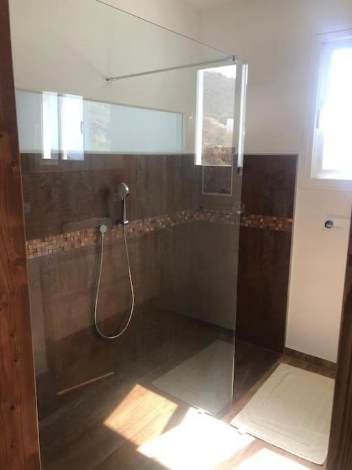 Gezellige Villa Met Prachtig Zicht En Zwembad Arona  Dış mekan fotoğraf